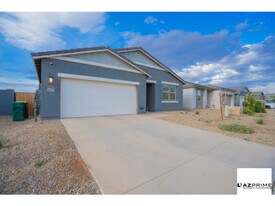 46870 W Cansados Rd in Maricopa, AZ - Building Photo