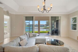 7168 Lemuria Cir in Naples, FL - Building Photo - Building Photo