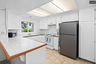 1498 Gustavo St in El Cajon, CA - Building Photo - Building Photo