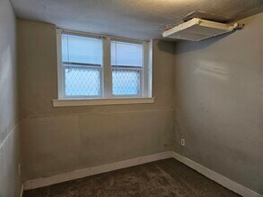 2910 James Ave S, Unit G Apt in Minneapolis, MN - Building Photo - Building Photo