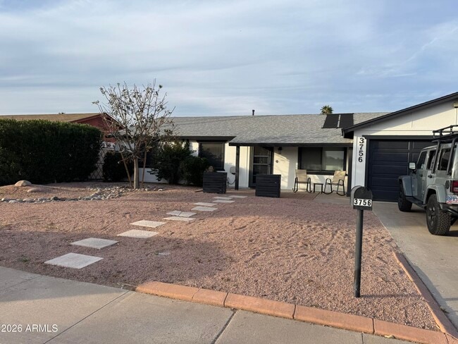 property at 3756 E Pershing Ave