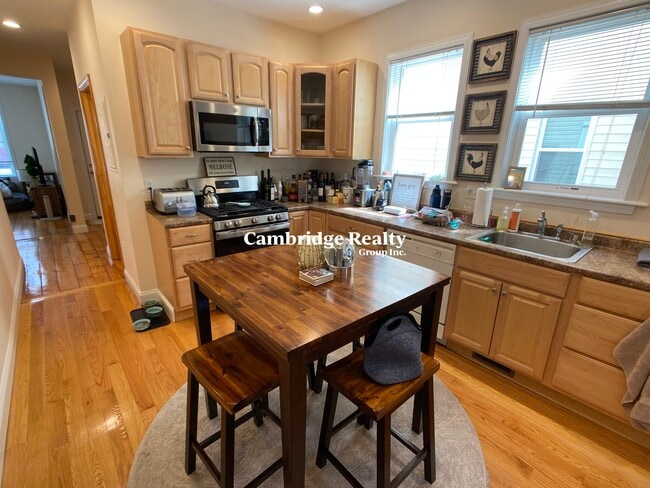 20 Radcliffe Rd, Unit 1