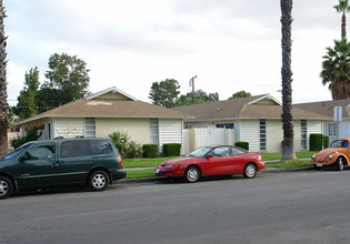 167 W Guinida Ln in Anaheim, CA - Building Photo - Building Photo