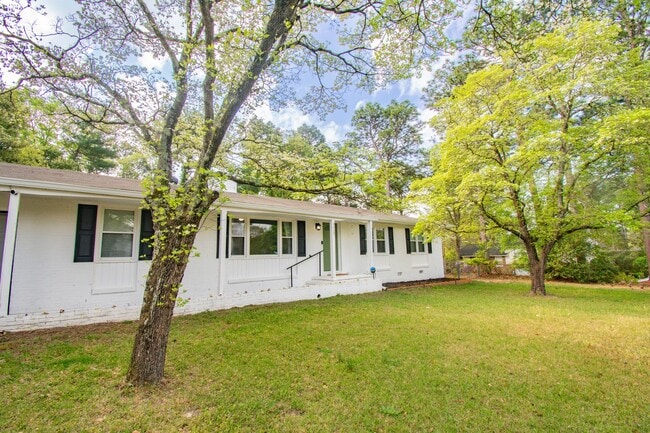 6115 Lochcarron Dr in Fayetteville, NC - Building Photo - Building Photo