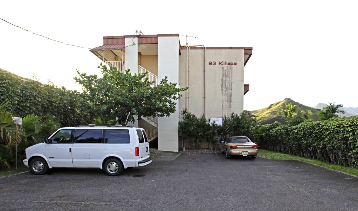 83 Kihapai St in Kailua, HI - Building Photo