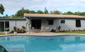 108 NE 26th Dr in Wilton Manors, FL - Building Photo - Building Photo