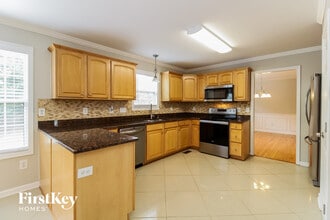 1817 Morgans Mill Way in High Point, NC - Foto de edificio - Building Photo