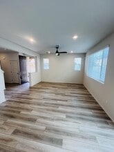 40383 Birchfield Dr in Temecula, CA - Building Photo - Building Photo