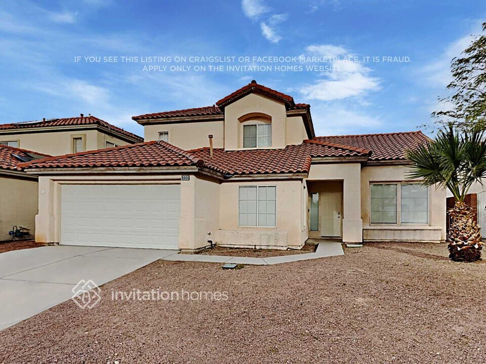 8444 Orange Cliff Ct in Las Vegas, NV - Building Photo