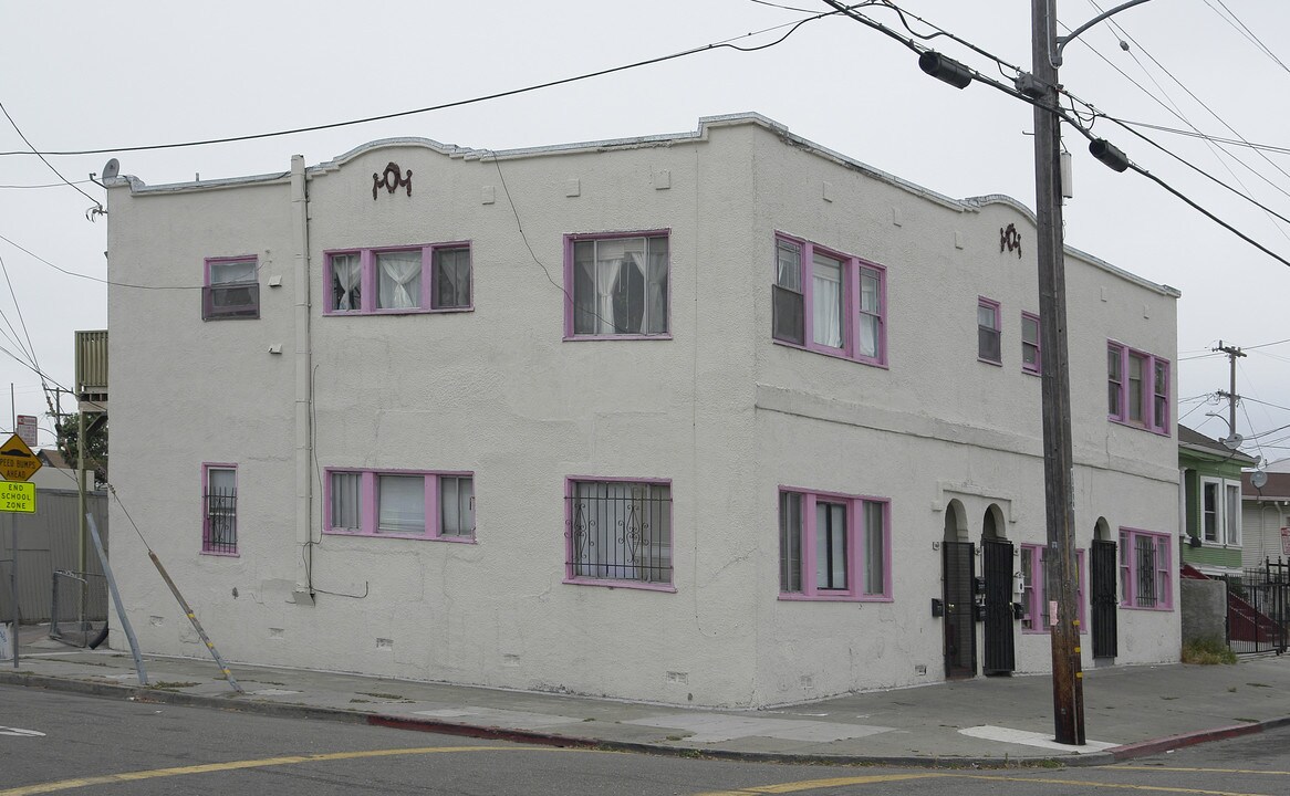 3725-3731 Penniman Ave in Oakland, CA - Building Photo