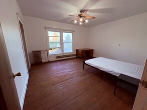 2434 15th Ave in Forest Grove, OR - Building Photo - Building Photo