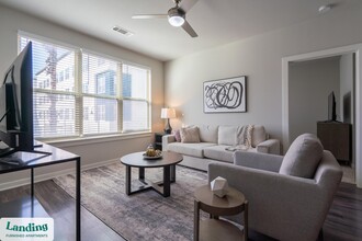 1415 N Main Ave in San Antonio, TX - Building Photo - Building Photo