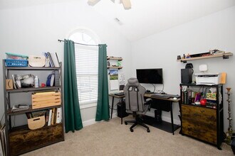 355 Hogart St in Raeford, NC - Building Photo - Building Photo