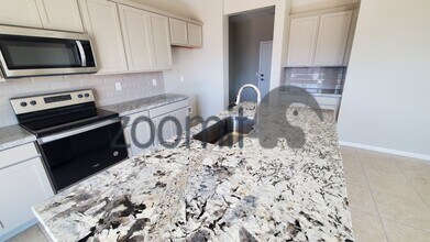 2027 E Wetleaf Pl in Casa Grande, AZ - Building Photo - Building Photo