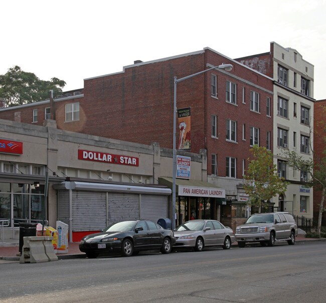 3125 Mt Pleasant St NW in Washington, DC - Building Photo - Building Photo