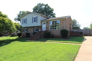 1766 Colony Rd in Rock Hill, SC - Building Photo
