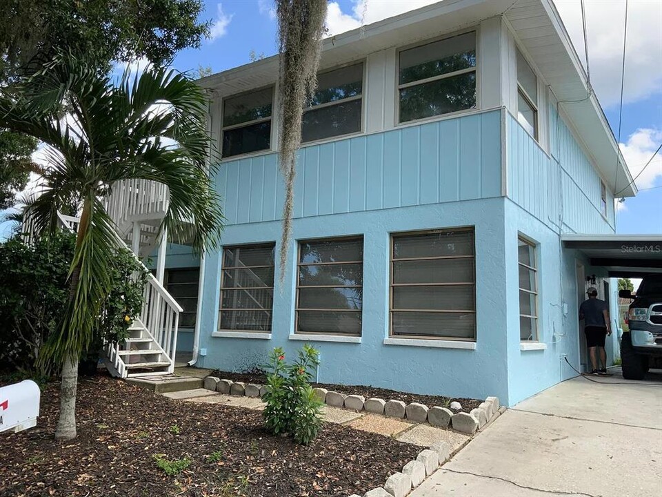 5539 Dinah Ln in Sarasota, FL - Foto de edificio