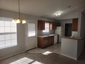 1015 Sable Dr in Pensacola, FL - Building Photo - Building Photo