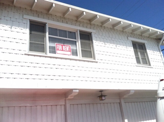 109 Coronado Ave in Long Beach, CA - Building Photo