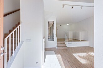 10444 Canoga Ave in Los Angeles, CA - Building Photo - Building Photo