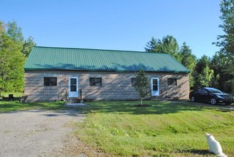 319-335 Southgate Rd in Old Town, ME - Building Photo - Building Photo