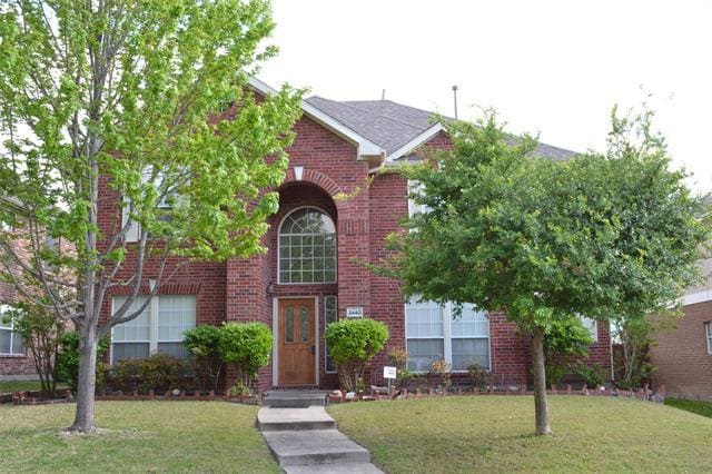 property at 2440 Deer Horn Dr