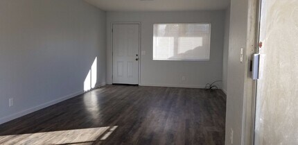 1707 Monarch Ln in Davis, CA - Building Photo - Building Photo