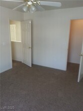 8453 Vast Horizon Ave in Las Vegas, NV - Building Photo - Building Photo