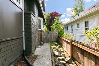2216 N Proctor St in Tacoma, WA - Building Photo - Building Photo