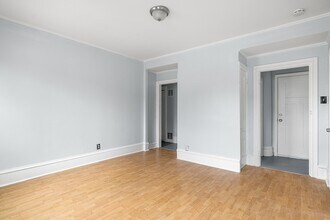 10 Sycamore St in Worcester, MA - Building Photo - Building Photo