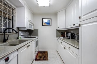 1401 S Federal Hwy in Boca Raton, FL - Building Photo - Building Photo