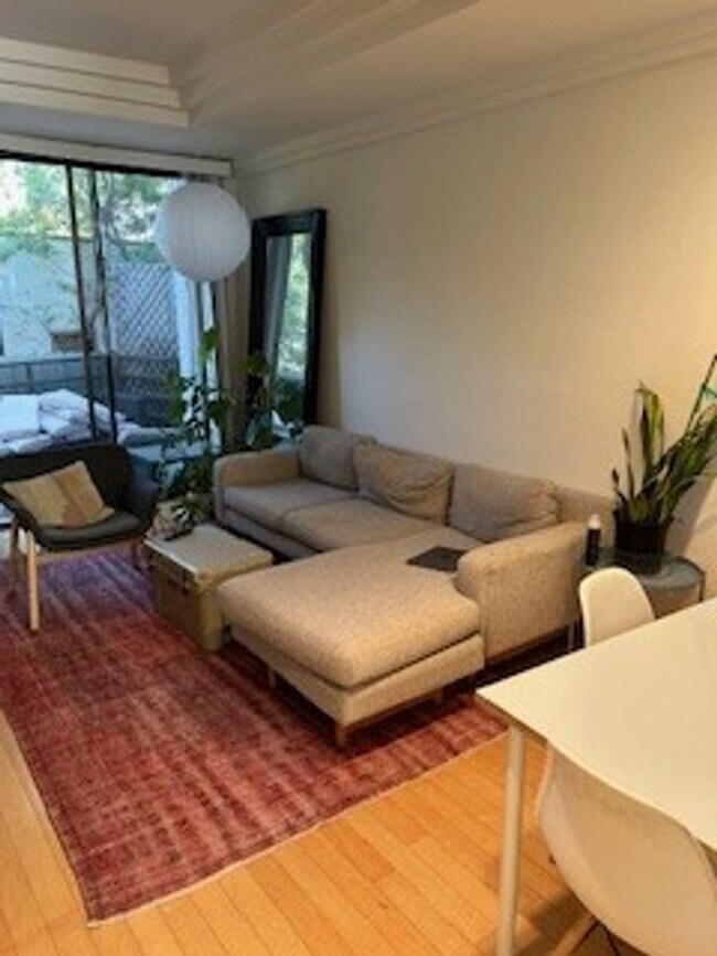 2500 Abbot Kinney Blvd in Los Angeles, CA - Building Photo - Building Photo