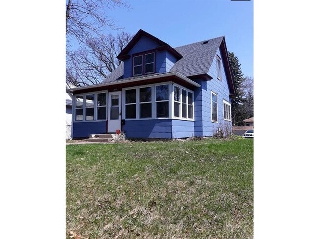 2622 N Upton Ave