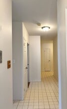 2 Spruce St in Great Neck, NY - Building Photo - Building Photo