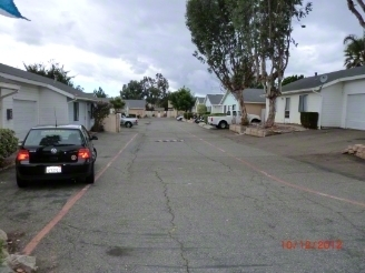 Old Stage Villas in Fallbrook, CA - Foto de edificio