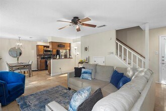 6492 Hart Ln in Austin, TX - Building Photo - Building Photo