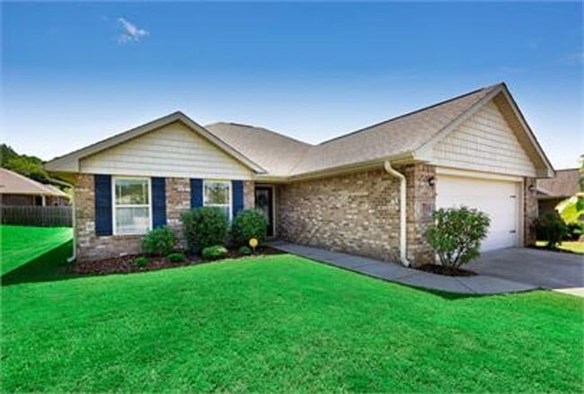314 Saddlegate Dr NW