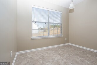 5228 Galleon Crossing in Decatur, GA - Foto de edificio - Building Photo