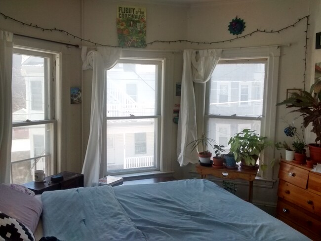13-15 Greene St, Unit 13 Greene St.