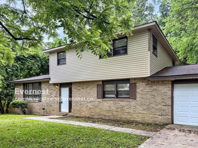 property at 2611 Brett Rd NW