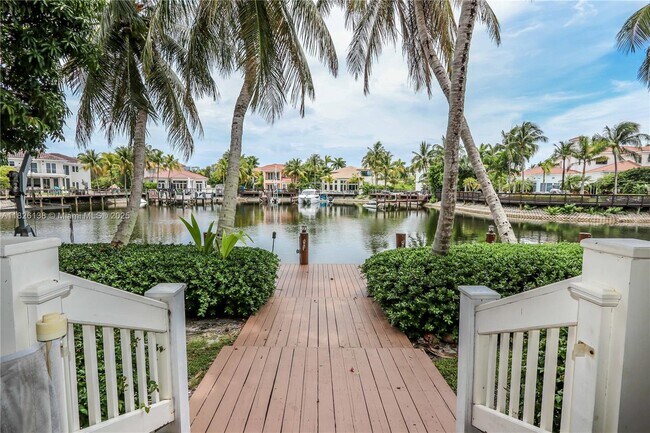1108 Washington St in Hollywood, FL - Building Photo - Building Photo