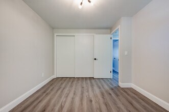 4 Saint Regis St in East Hartford, CT - Foto de edificio - Building Photo