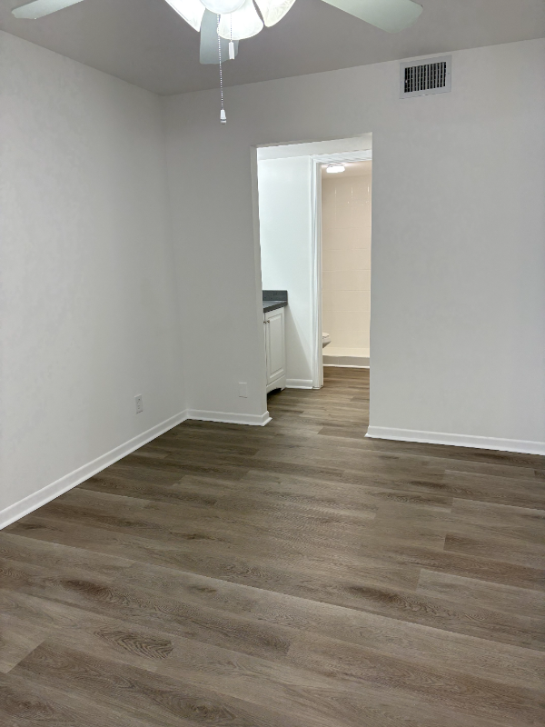 property at 2720 Forest Hills Blvd