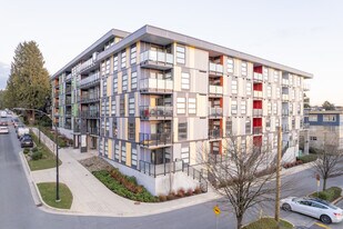 Sundance Apartments in North Vancouver, BC - Building Photo