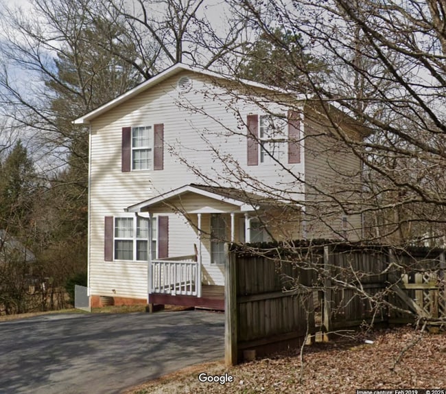 property at 2423 Belvedere Ave