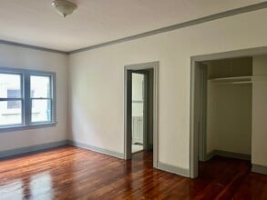 335 S Rampart Blvd, Unit 307 in Los Angeles, CA - Building Photo - Building Photo