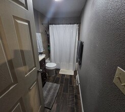 1797 Cedaridge Dr in South Park, PA - Building Photo - Building Photo