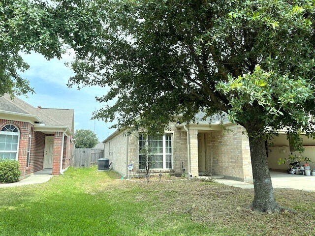 property at 29319 Alba Rose Dr