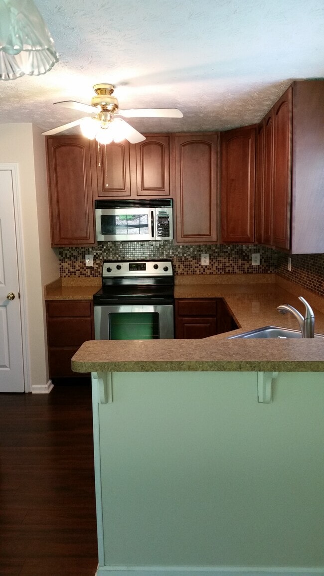 4668 Eucalyptus Way in Flowery Branch, GA - Building Photo - Building Photo