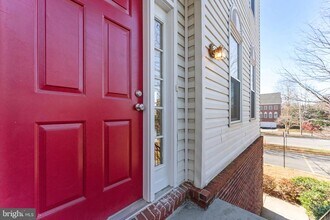 2901 Mainstone Dr in Fairfax, VA - Building Photo - Building Photo